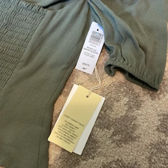 Aritzia Wilfred Novella Short Sleeve Blouse - Picture 5 of 6